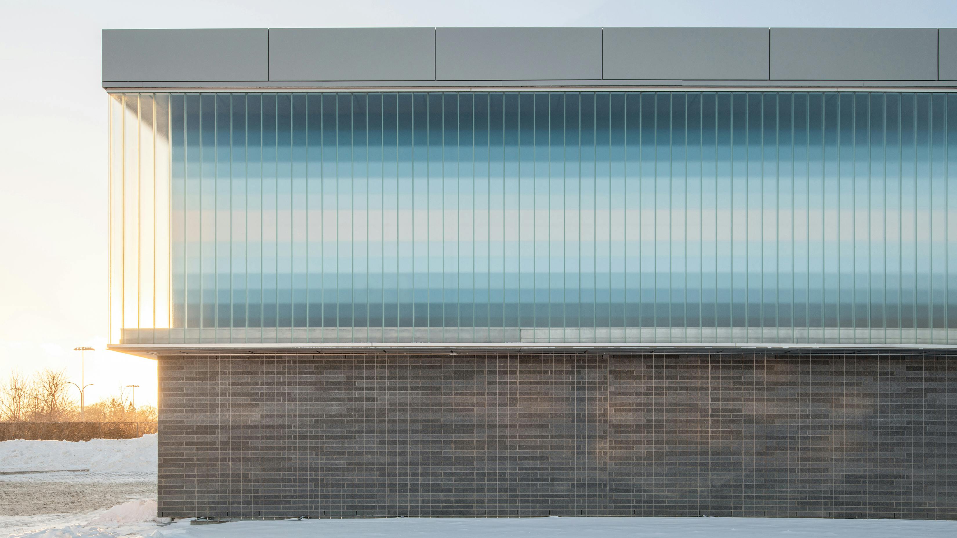 6679c0db53a6a89414eba7ad Bendheimprisechannelglasswalldb 300dpi 4