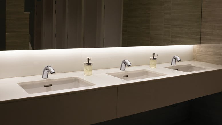 66fd582d2ac3a52e8119e755 Eq Arc By Chicago Faucets