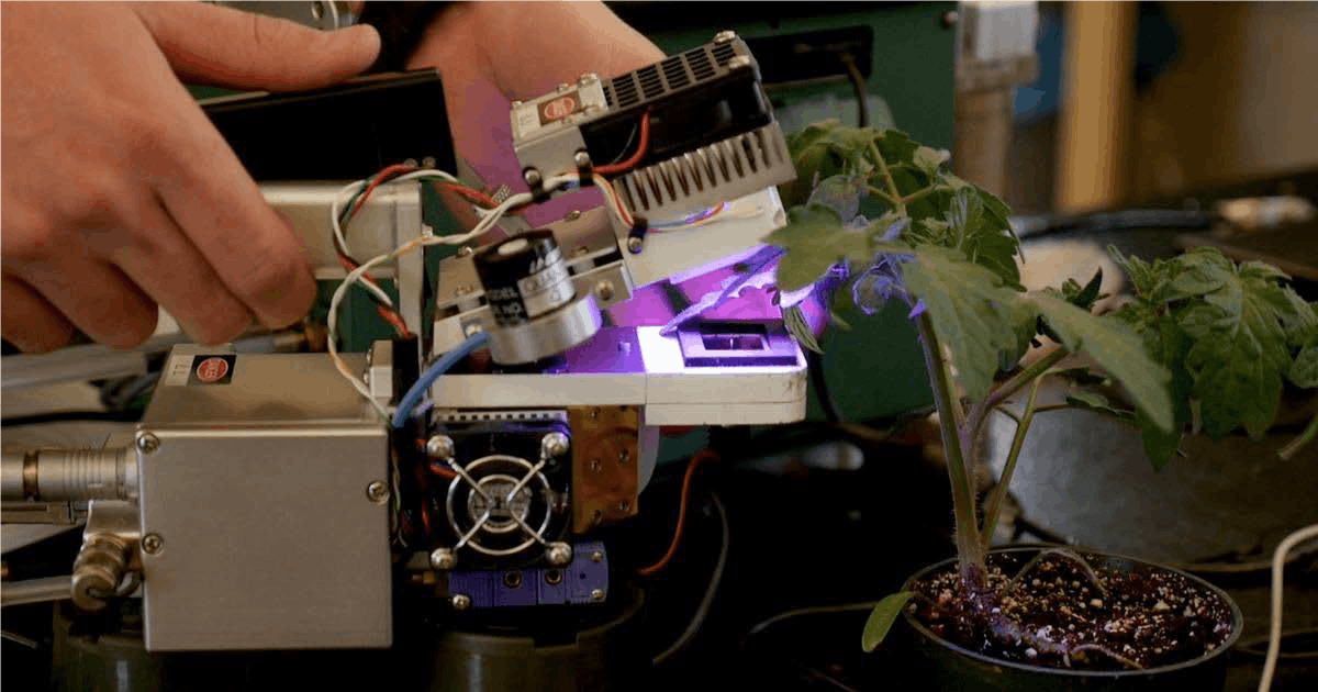 FIG. 1. Scientists &ldquo;listen&rdquo; to plants by measuring their responses to light, temperature, and CO2 in controlled environment agriculture (CEA). (Photo credit: Image courtesy of GLASE, Cornell University.)