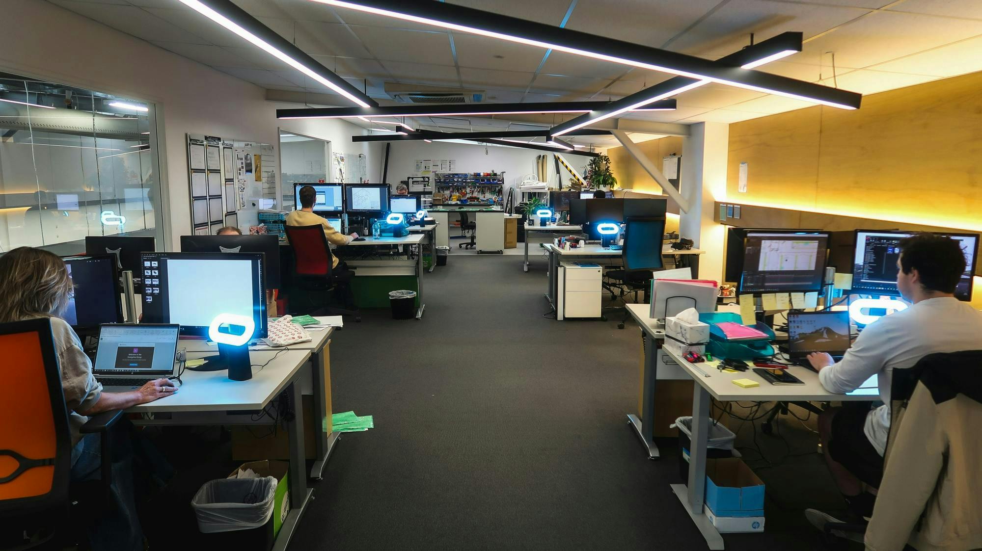 loop_office_interior_comp