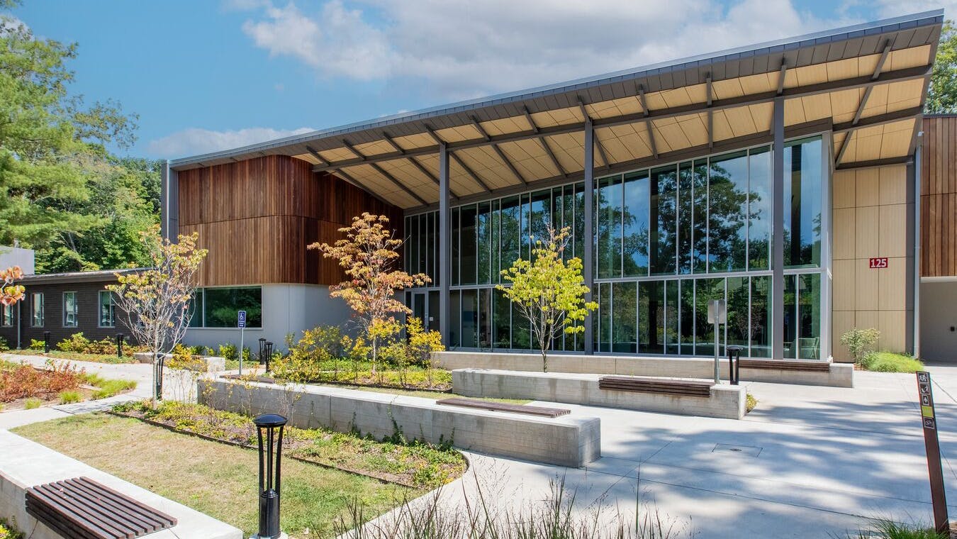 6880f8b464cdefcecc973aa4 Adams Ech April2024 Com Aria Slim Midnight Haywood