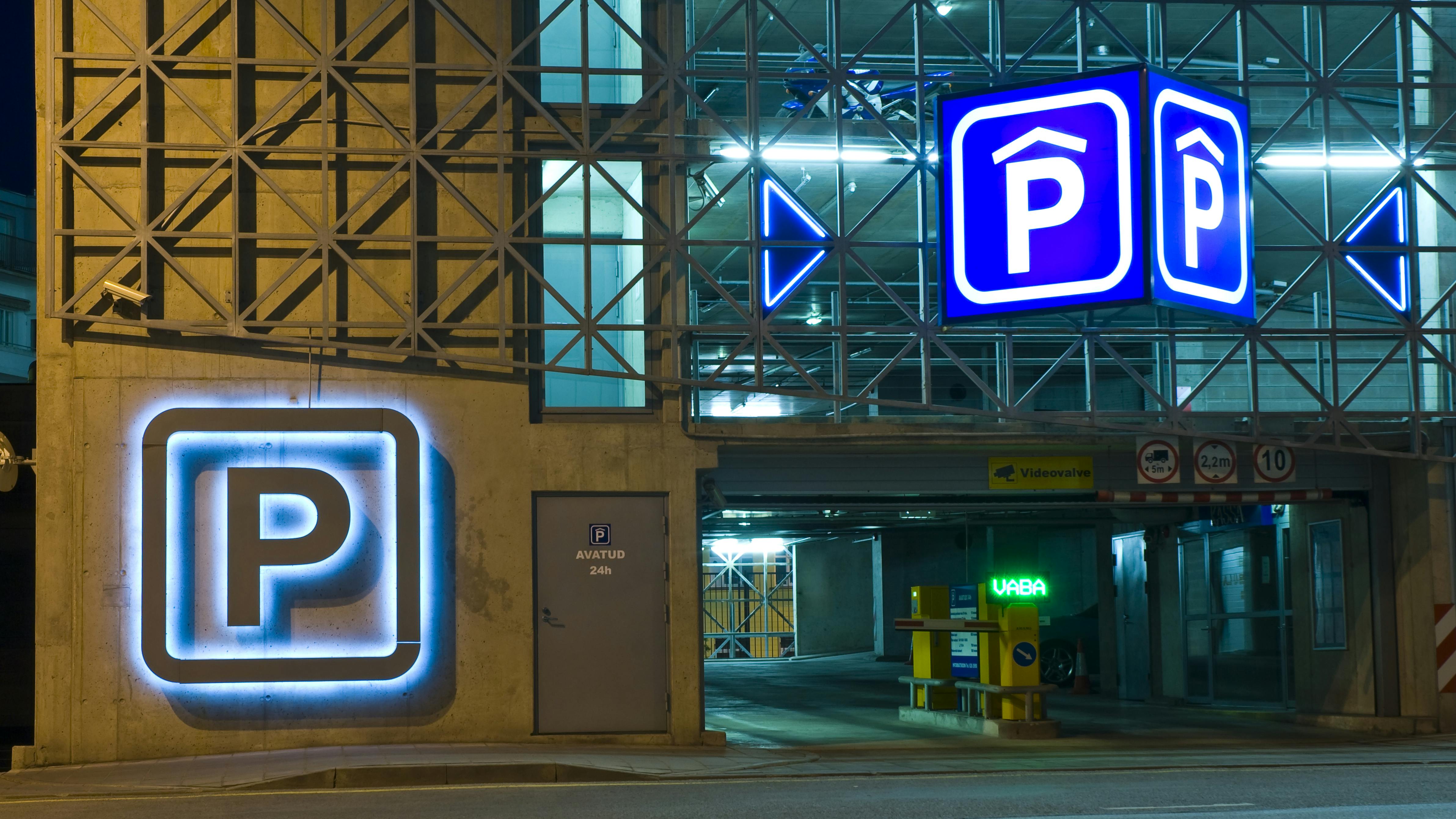 68d6b294111fa40f9c5ecf8f Dreamstime Xxl 9549085