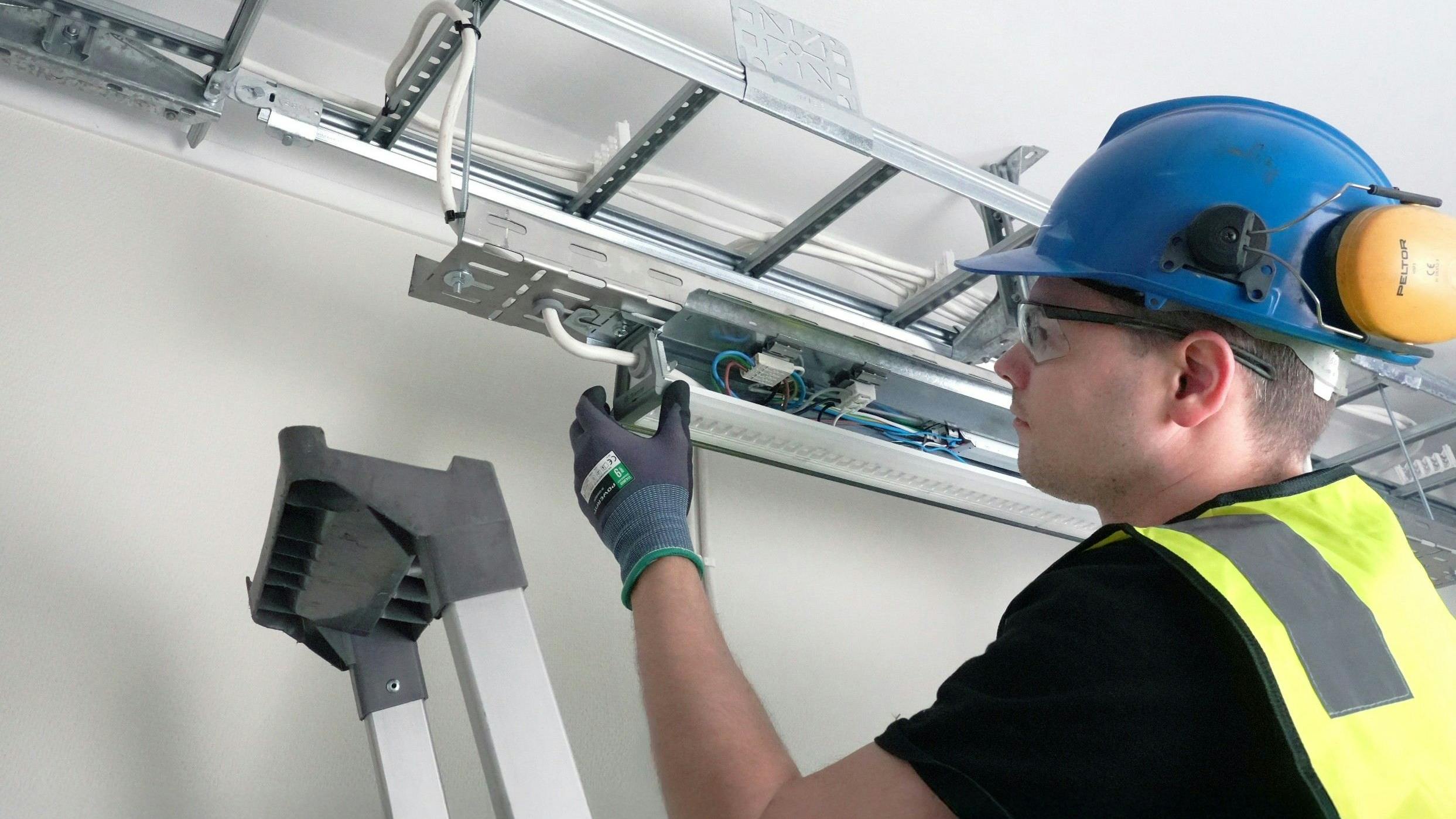 glamox_i10_g2_luminaire_installation