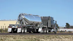 Tank trailer Tank trailer