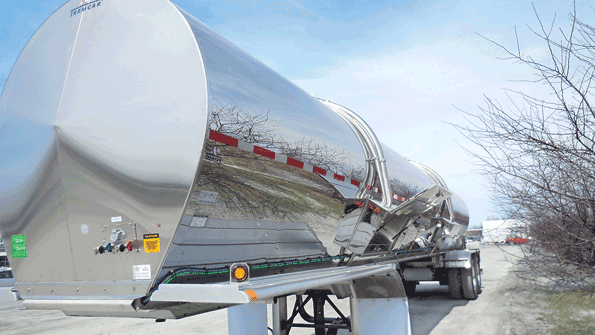 Tremcar Inc and AgriMark Inc collaborated on this milk tanker with sidemounted manways to keep drivers on the ground