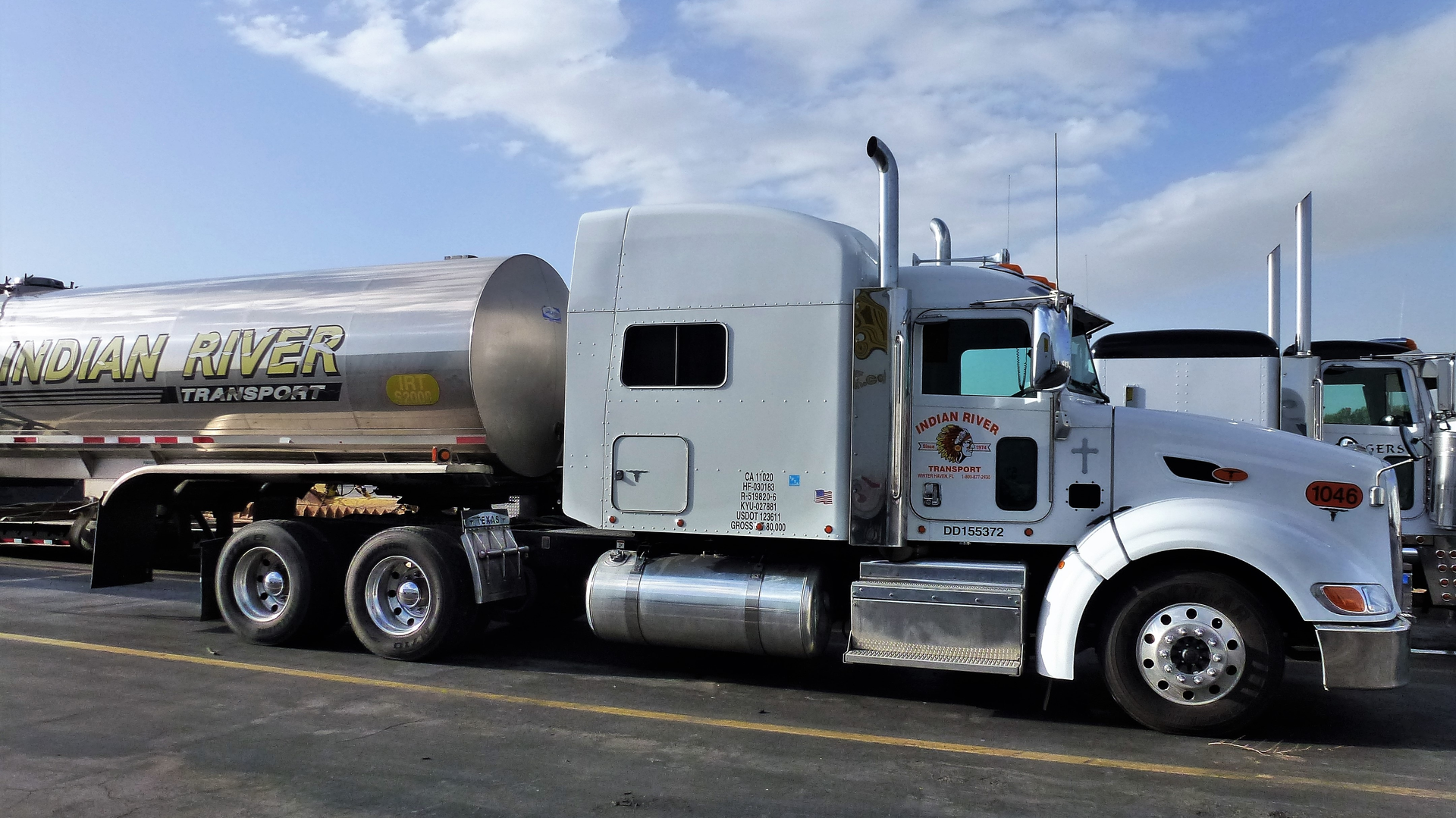 Indian River Transport tank truck