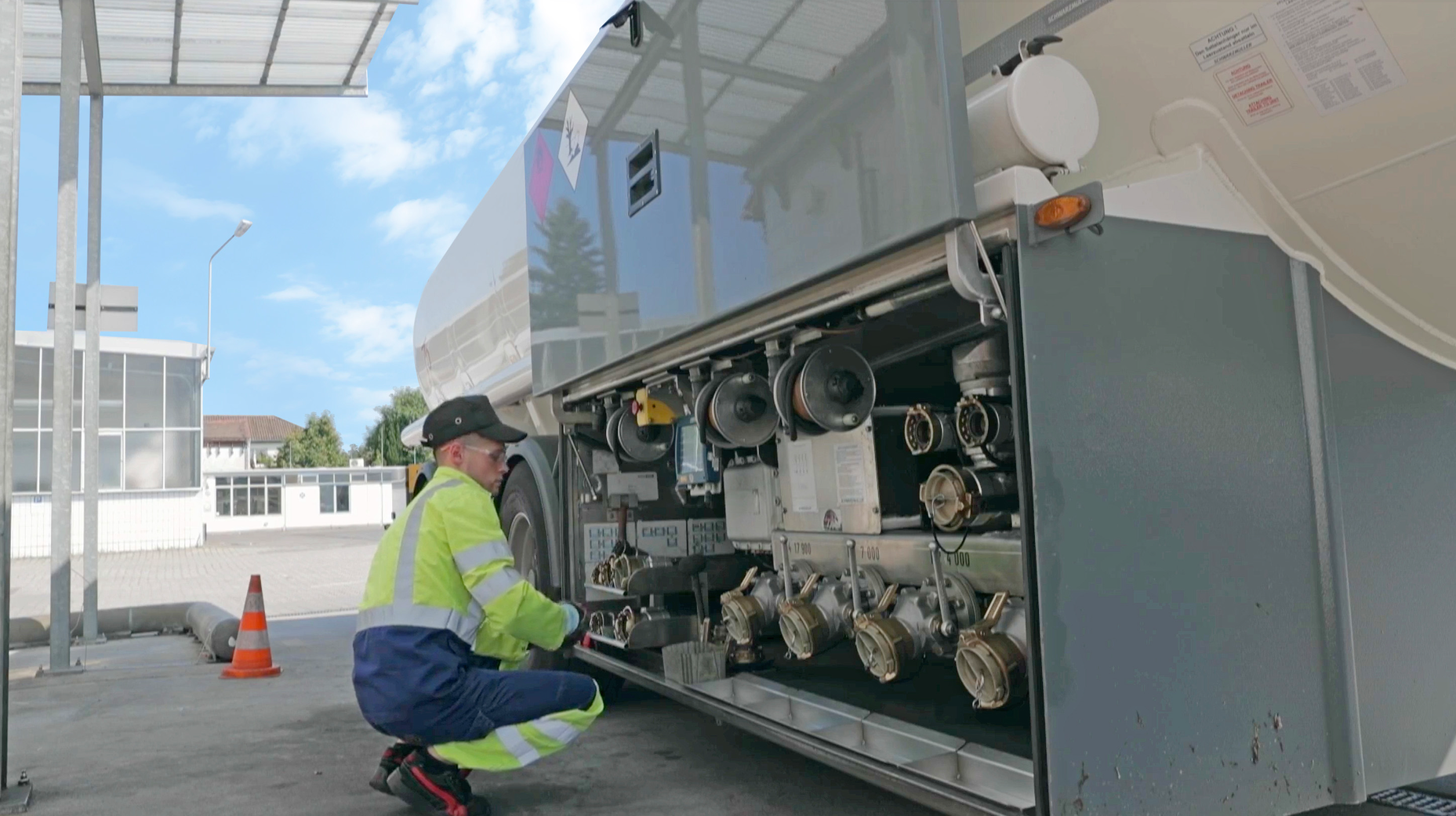 Pdi Bonifer Truck Picture Retouched