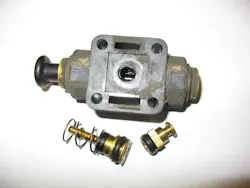 On height control valves’ plastic tubing, Link recommends using tube cutters, not wire cutters, which can deform the edges and create a leak path. On height control valves’ plastic tubing, Link recommends using tube cutters, not wire cutters, which can deform the edges and create a leak path.