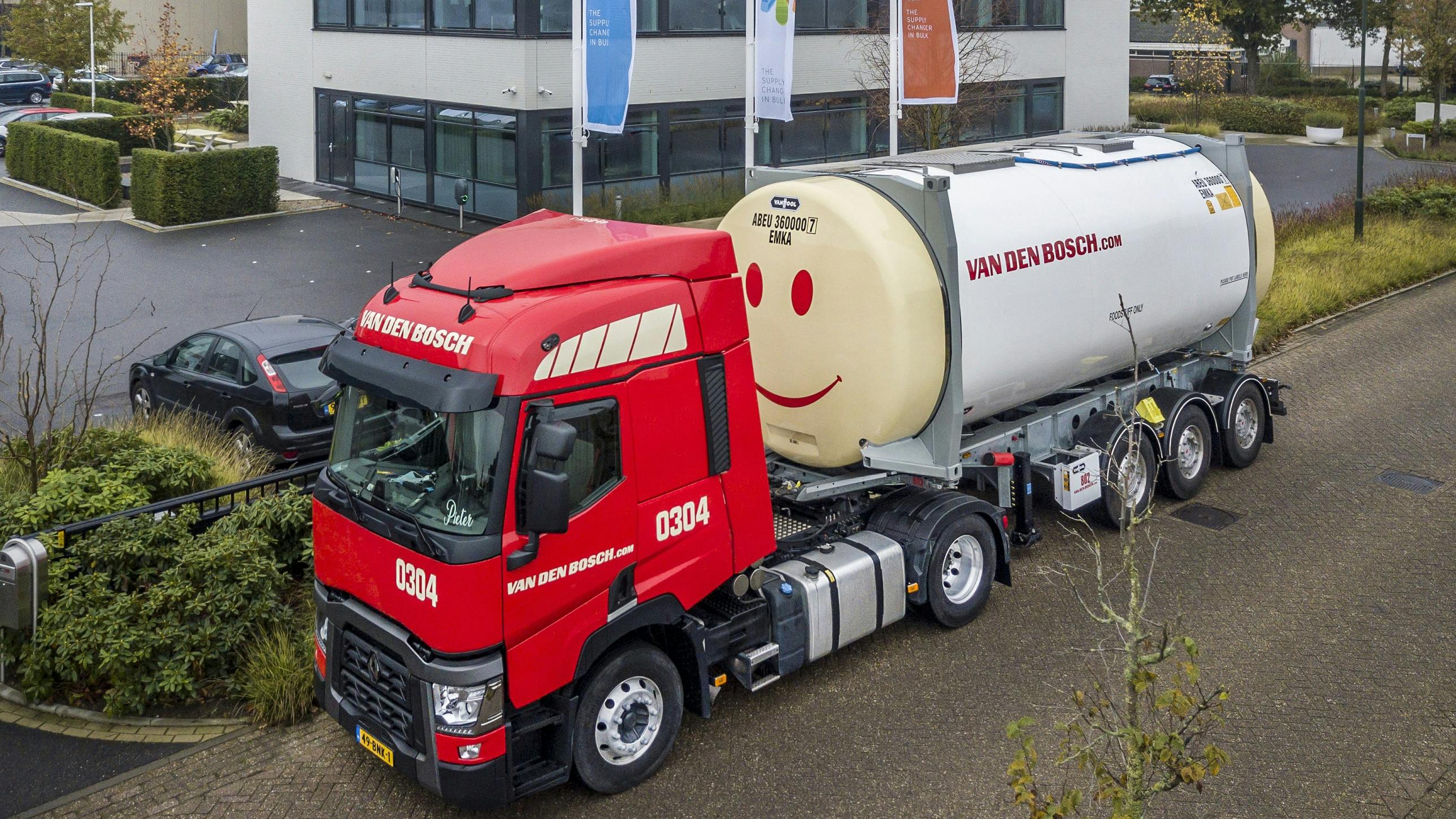 66fbf4bd4f67f3530376729e 3