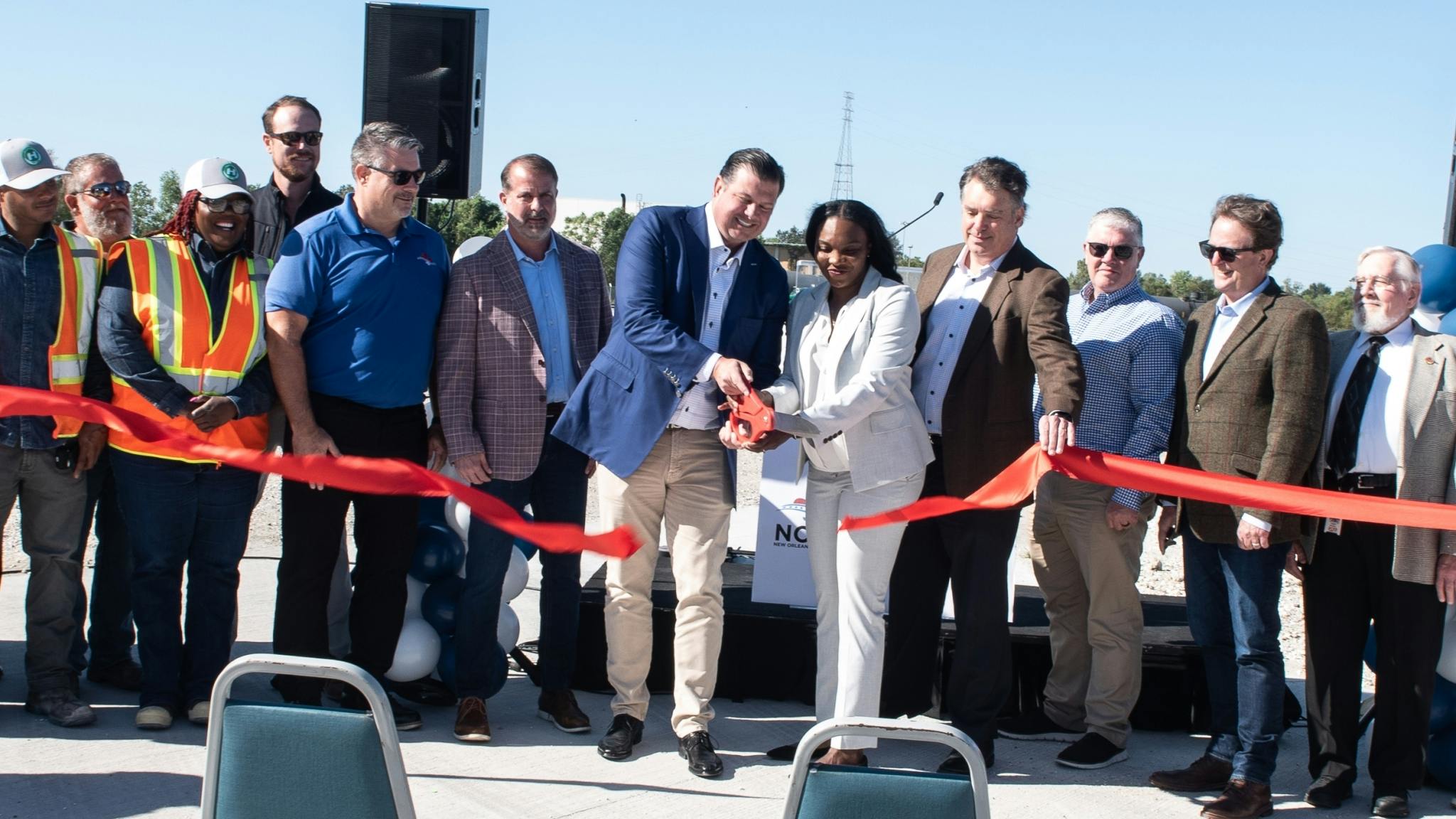 67164f69d4bb1b384efe3e34 Heniff Transloadingindustrialpark