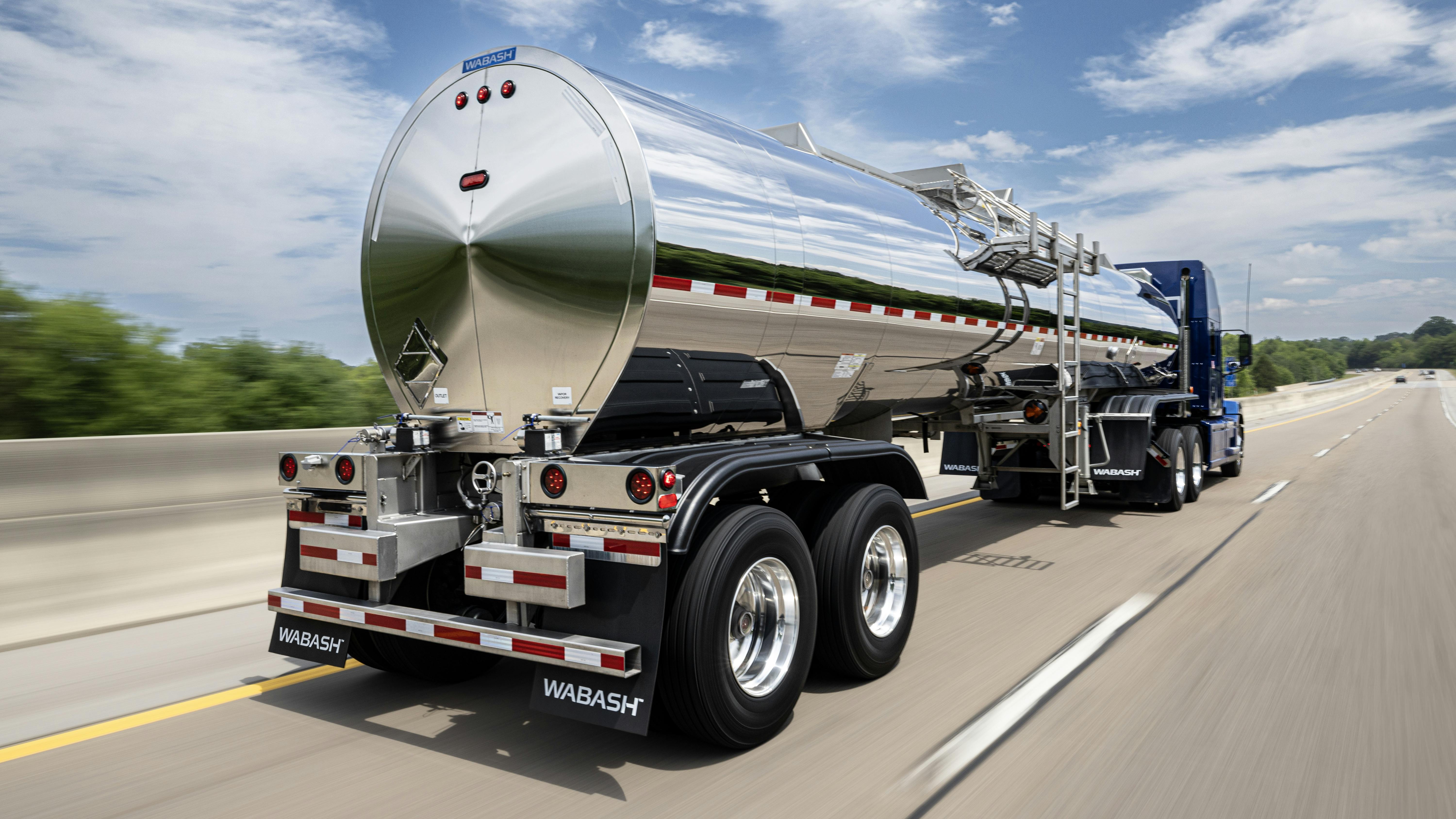 67af74f1dee66a2391368e69 011tankwabash23