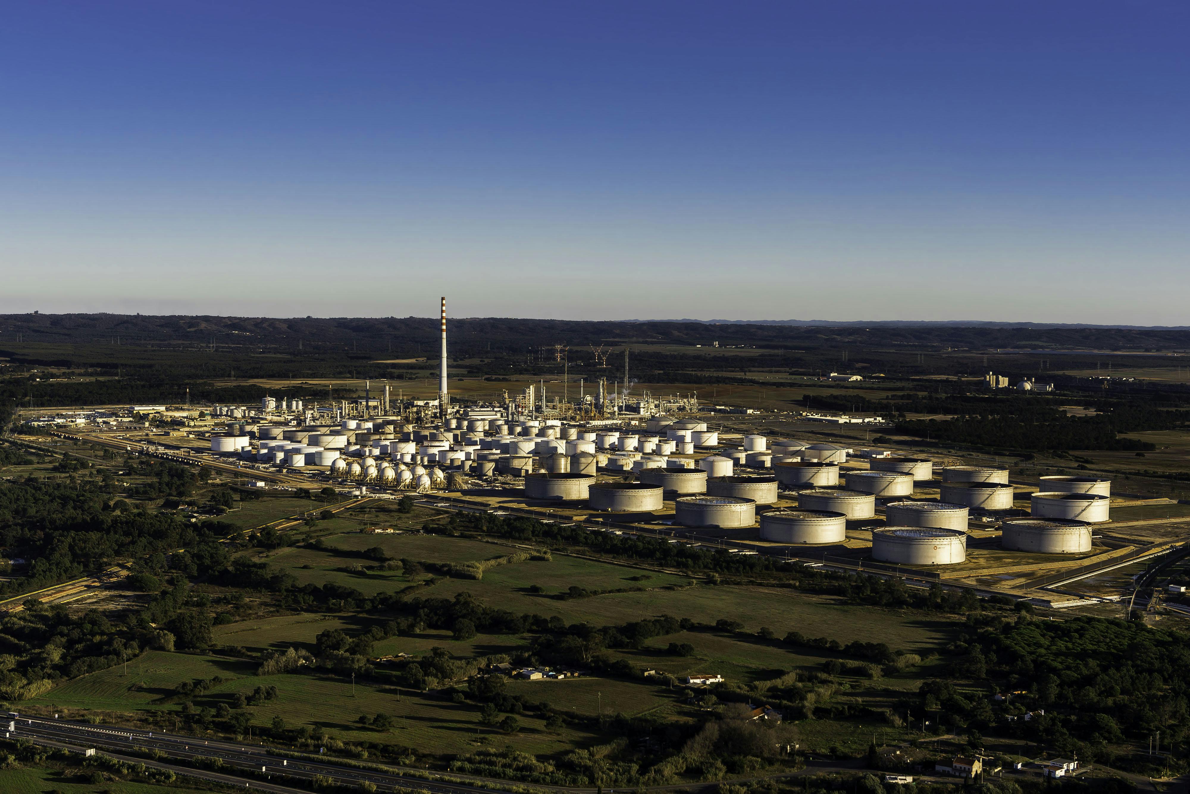 65aebd6e02e406001e8b4c4b Galp Sines 1