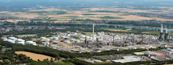 Shell opted for a mixed fleet due to the heterogeneous environments on the Energy and Chemicals Park Rheinland. Shell opted for a mixed fleet due to the heterogeneous environments on the Energy and Chemicals Park Rheinland.