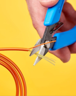 Xuron Model 9180 Kevlar Shears grip and hold, then cut the Kevlar in fiber cable.