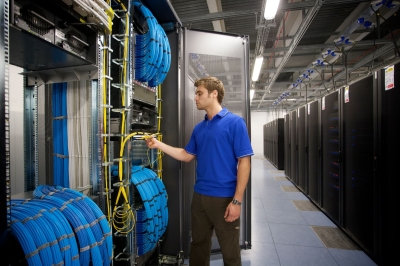 Singlemode and multimode fiber, customized connectors, and intelligent infrastructure management are hallmarks of CommScope's High Speed Migration portfolio of fiber-optic cabling systems for data centers.