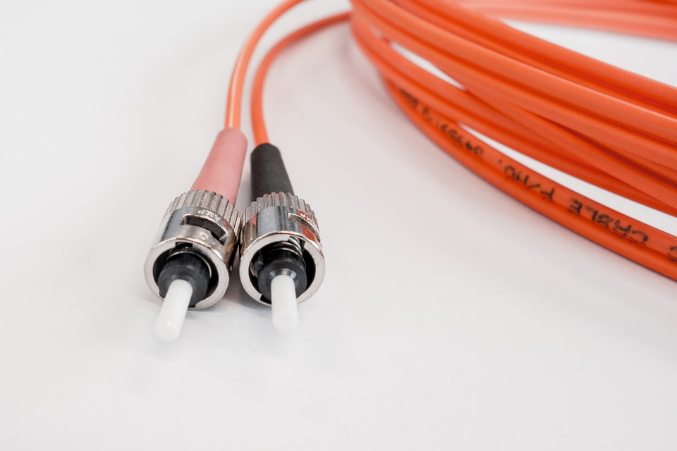 Fiber Optic Cable 502894 960 720 5d25f4548f42a