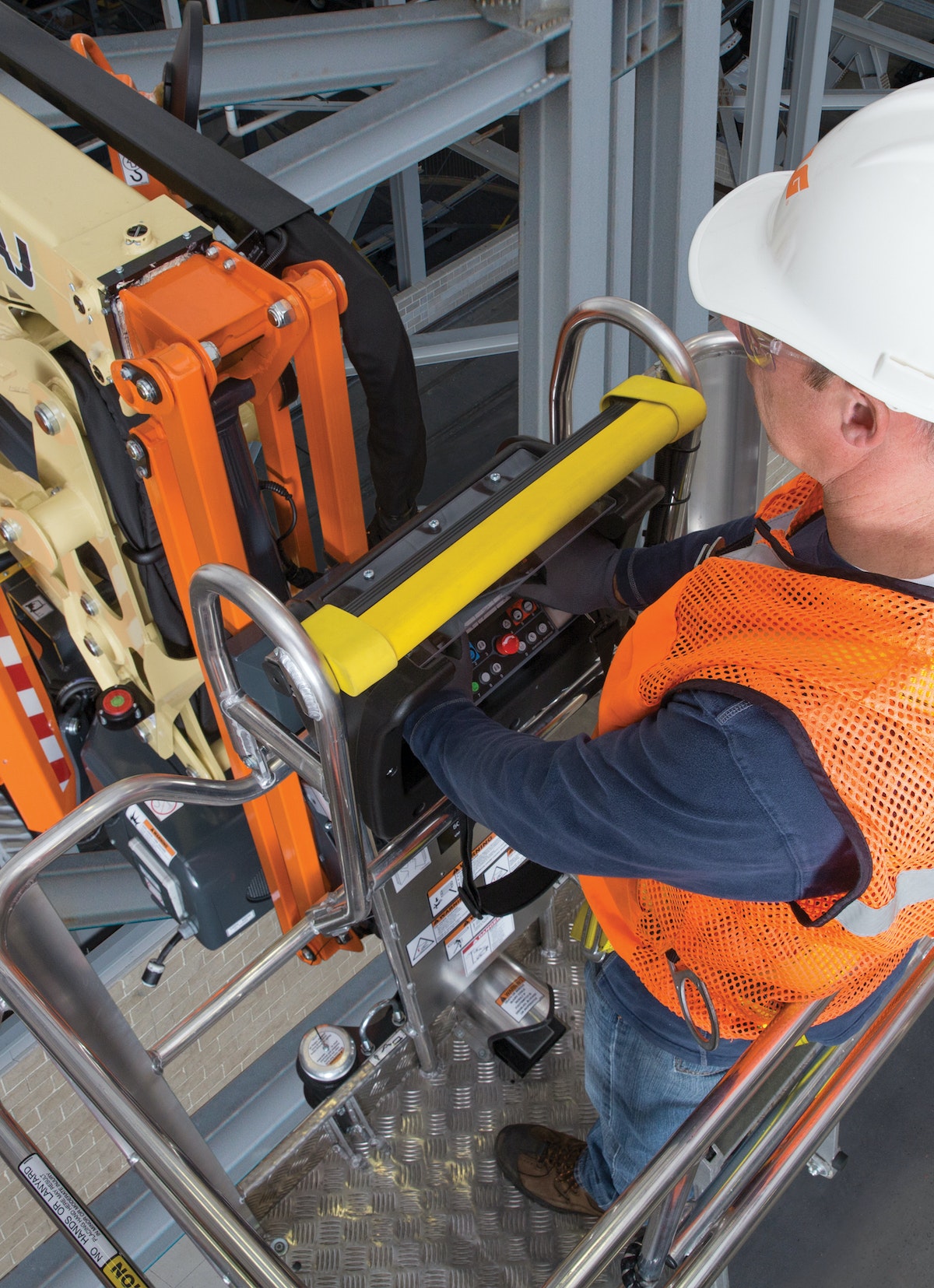 1654666478873 Jlgliftsafety