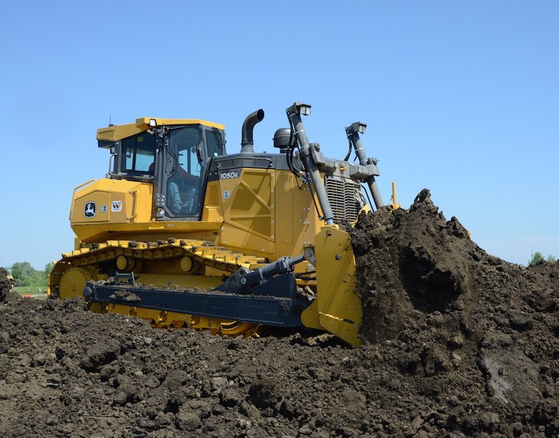 Deere 1050K dozer