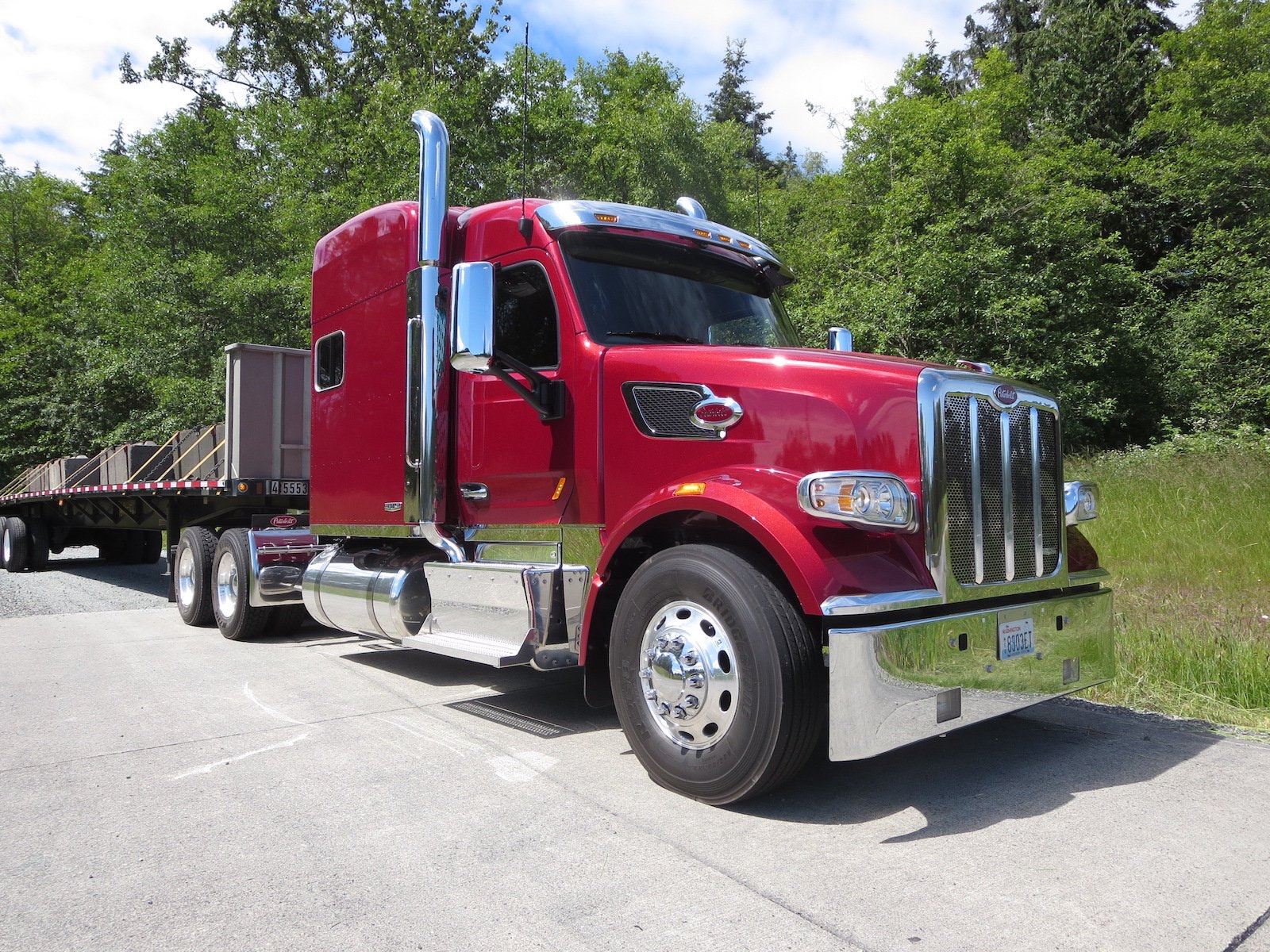 1654723135966 Petebilt 567h Lead