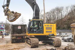 Deere-345G-LC-excavator Deere-345G-LC-excavator