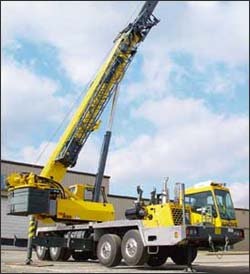 Grove TMS900E Truck Crane