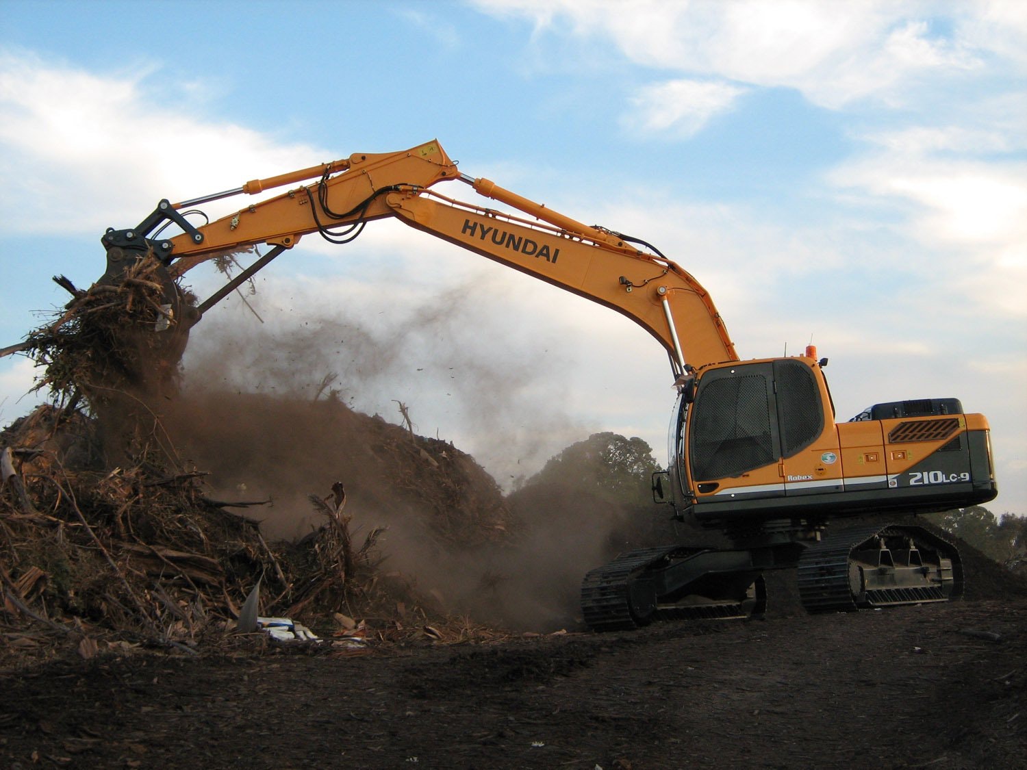 1654786306008 Hyundai R210lc Excavator