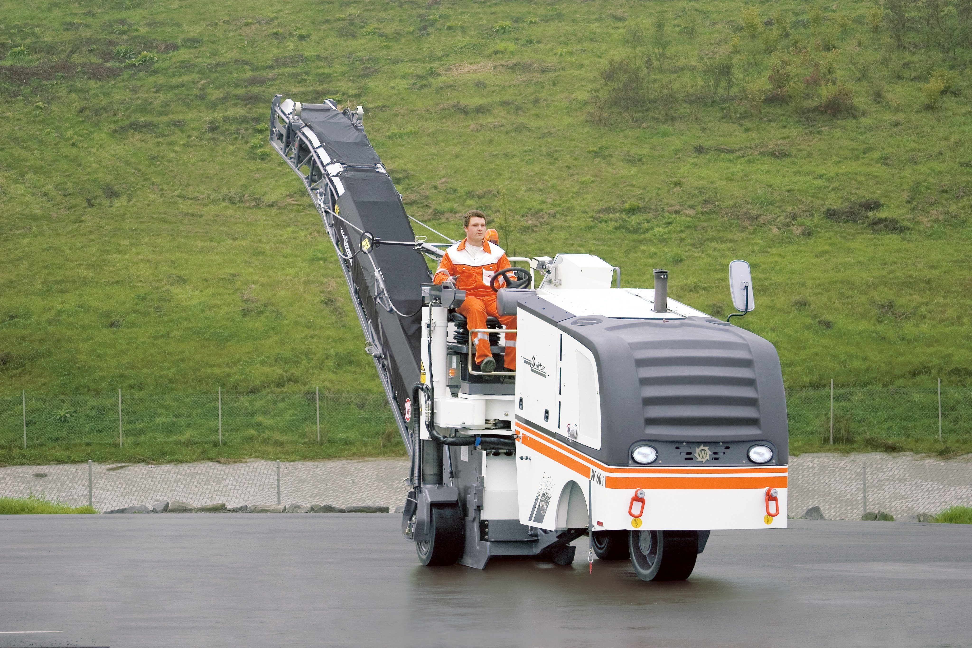 1654795827910 Wirtgen W 60i Milling Machine