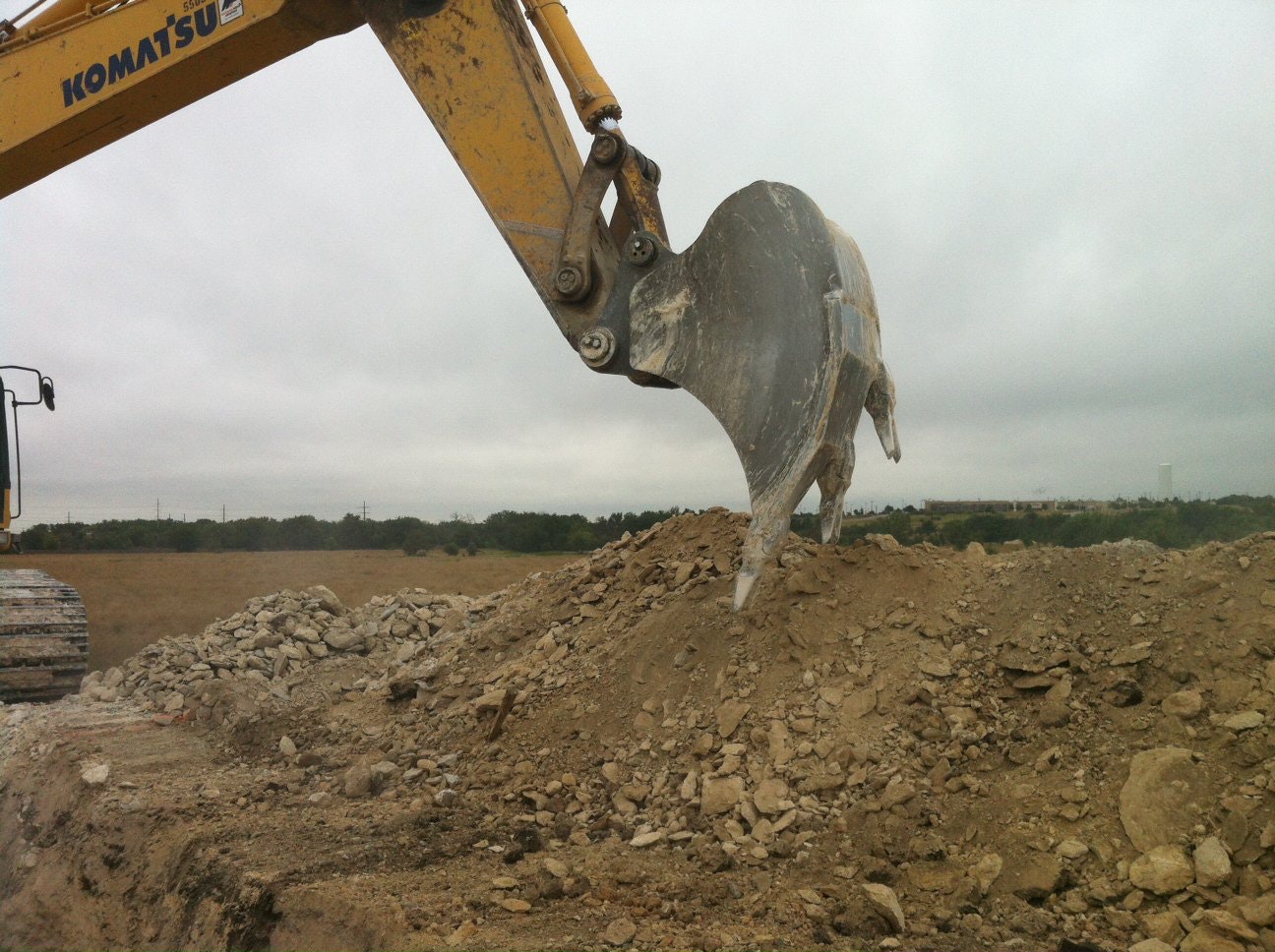 1654796527607 Talon Bucket 4