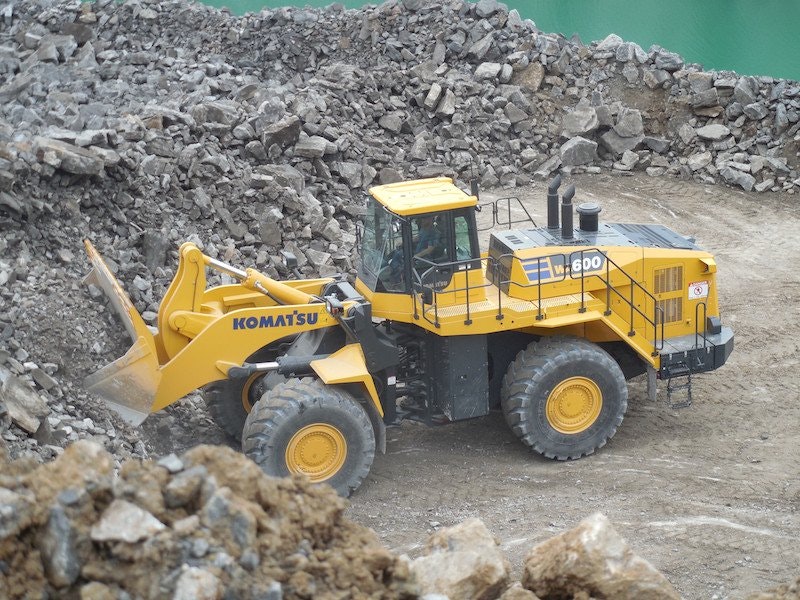 Komatsu WA600-8 wheel loader