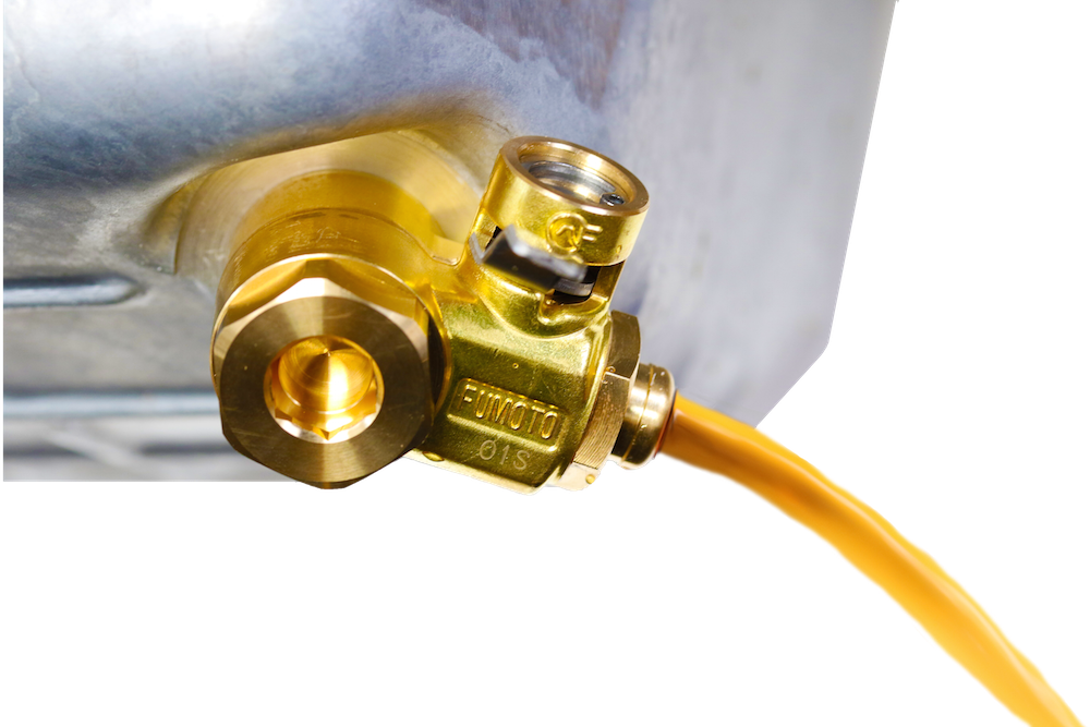 1654799859418 Sx With Oil Small Copy