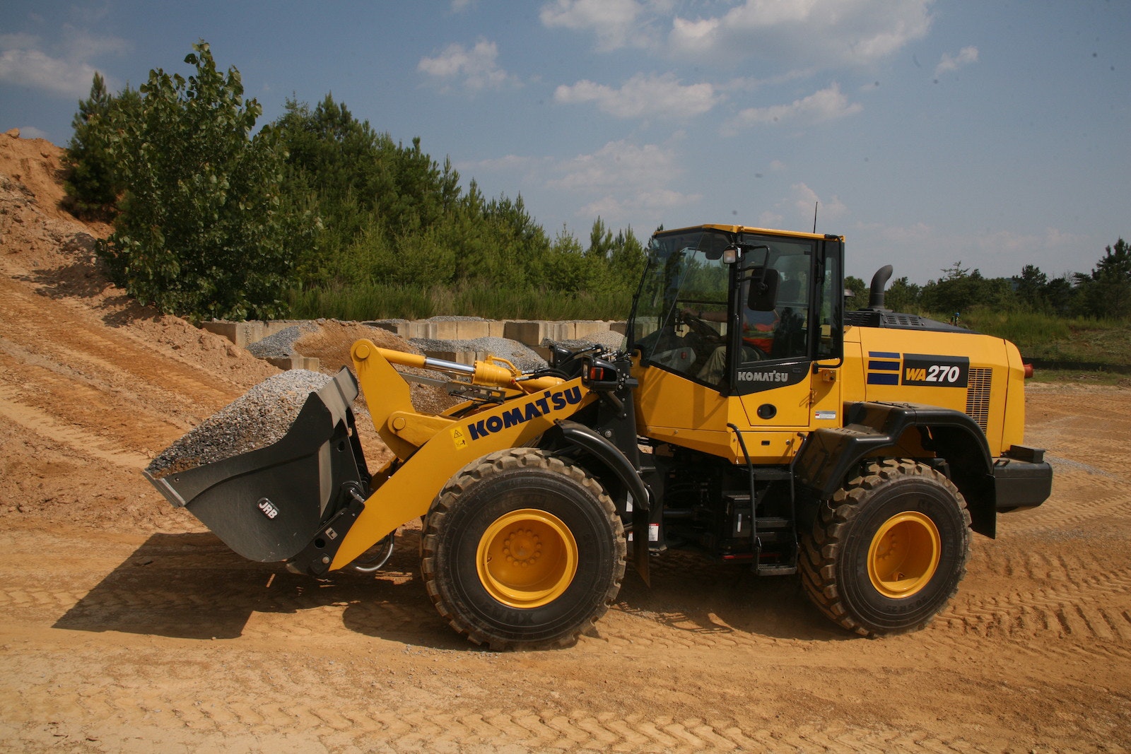 Komatsu WA270-8 wheel loader web