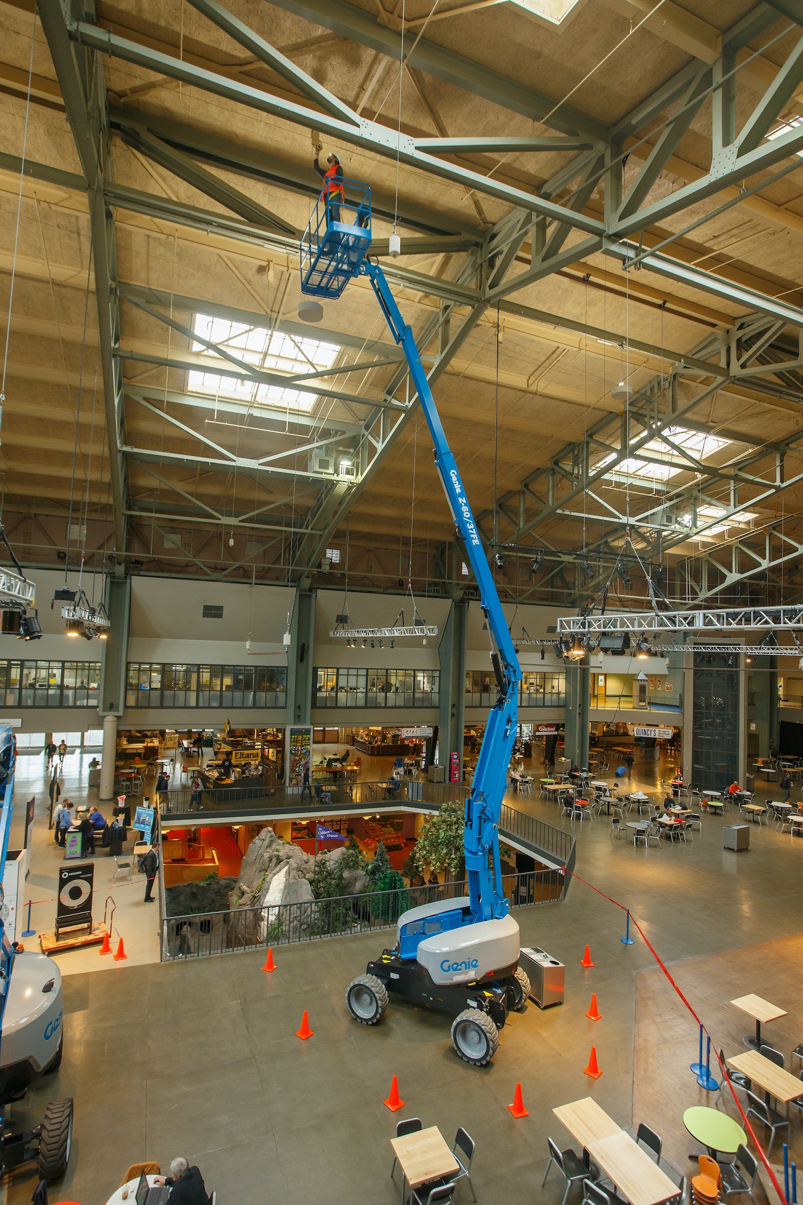 1654800082640 Genie Z60fe Articulating Boom Web