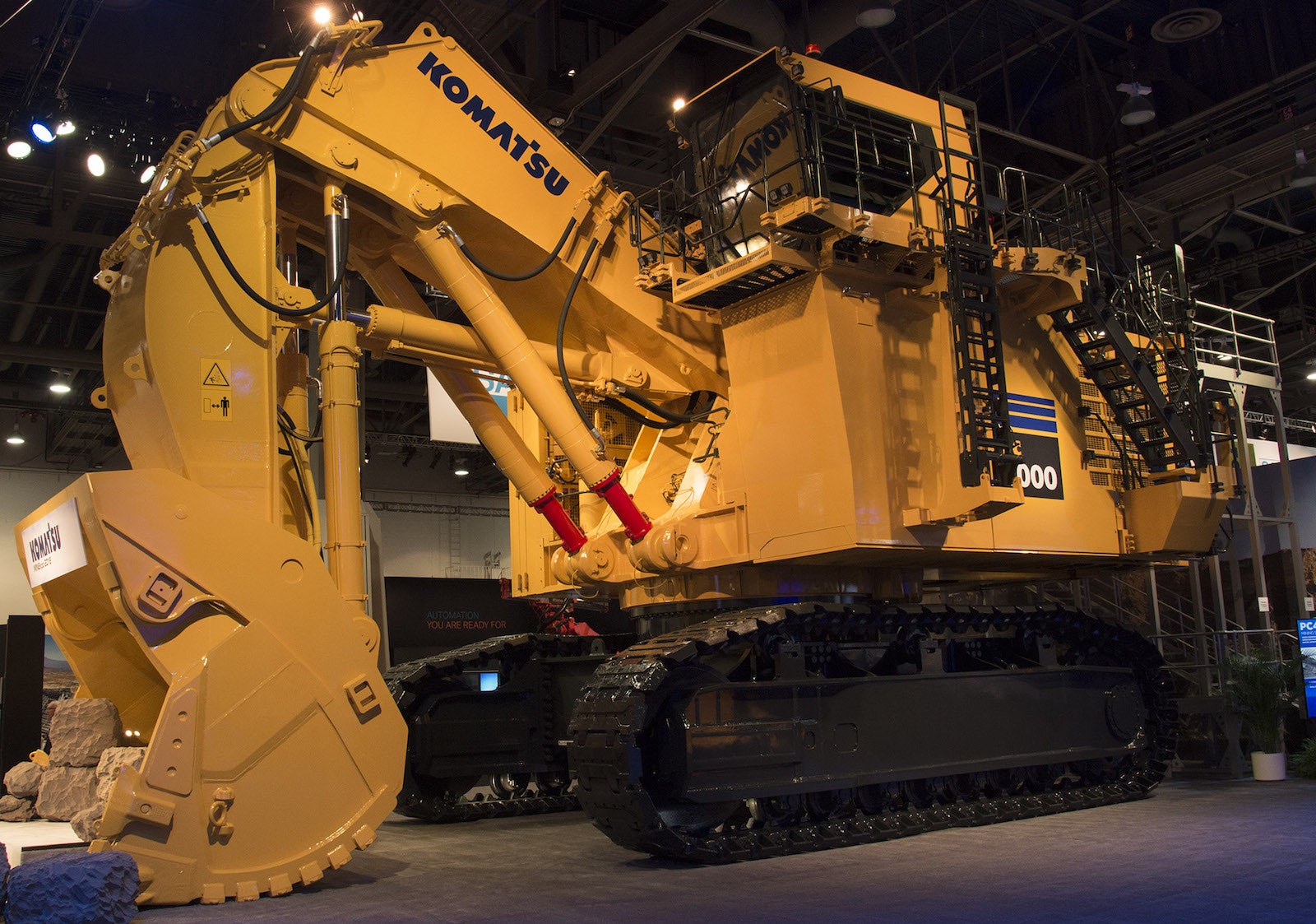 Komatsu PC4000 mining shovel web