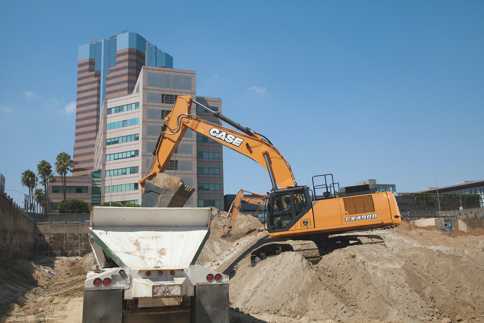 Case_CX490D excavator web