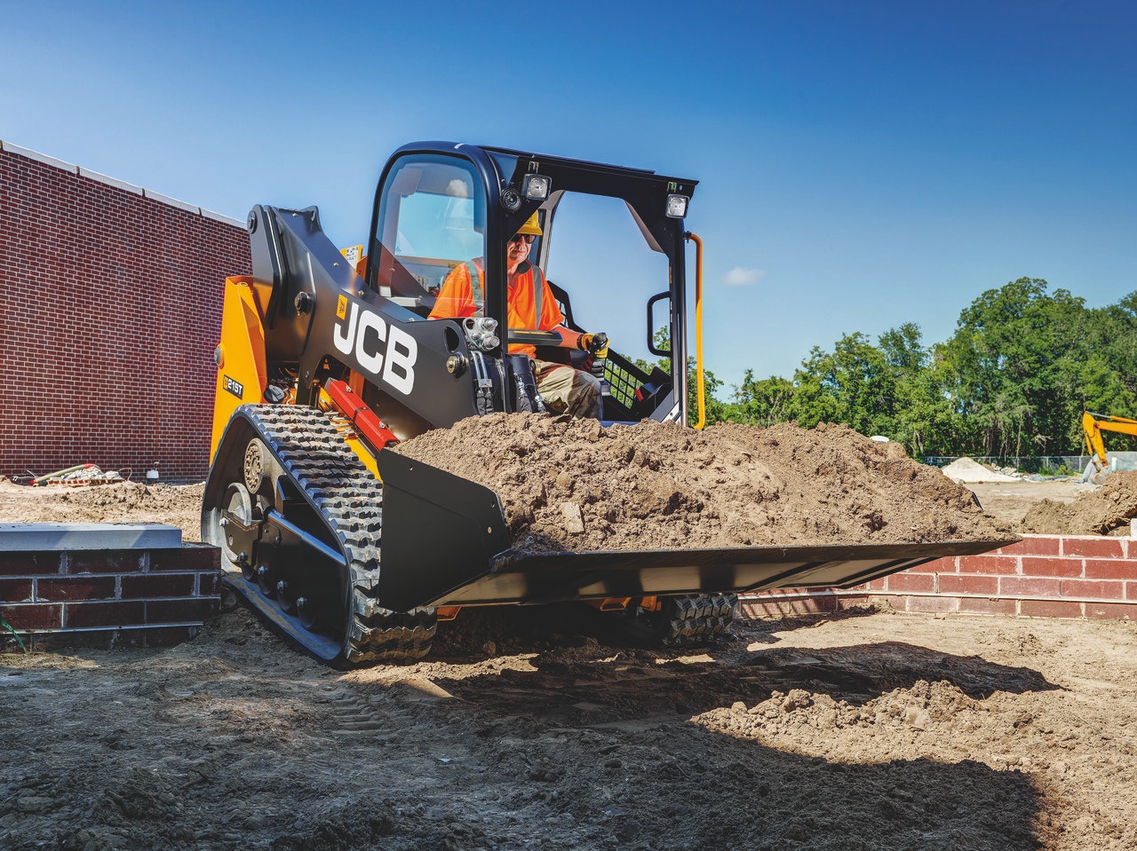JCB_215T_Compact_Track_Loader