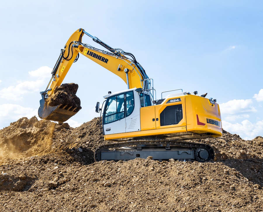 1654810311854 Liebherrr924excavator