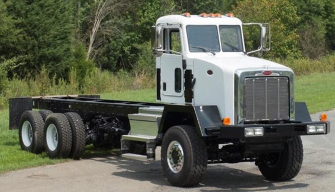 1654811087704 White Narrow Cab Front