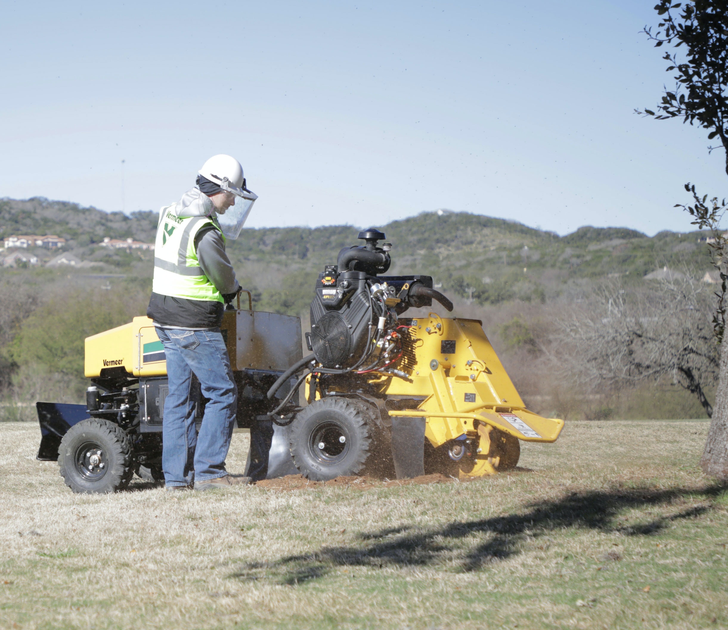 Vermeer-SC382-stump-cutter