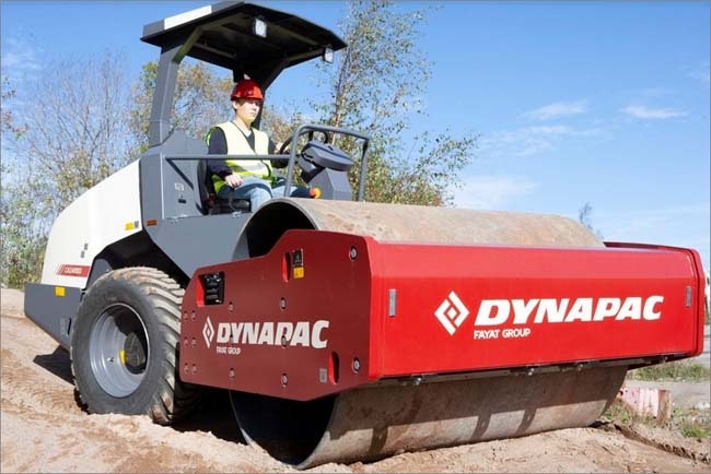 Dynapac-CA1400-soil-compactor