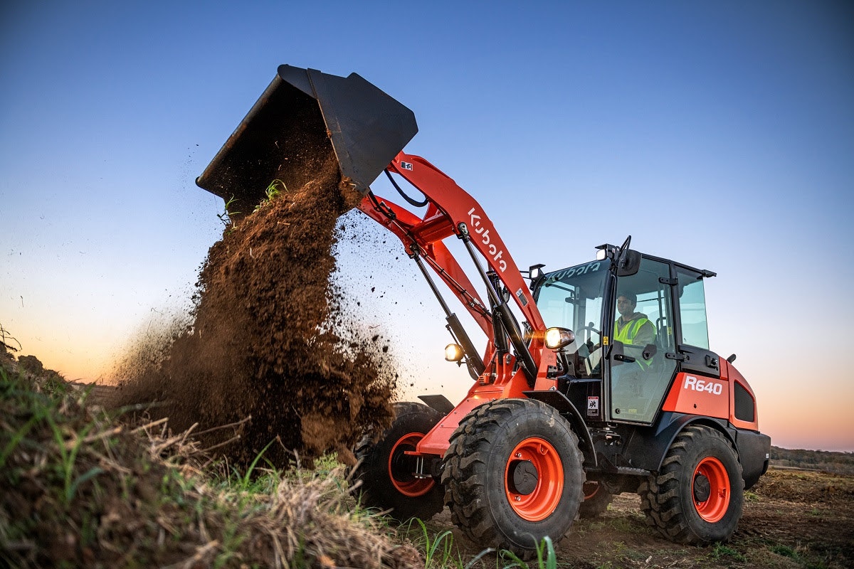 Kubota-R640-wheel-loader