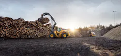 Volvo’s L200 High Lift wheel loader replaces the L180H and has a 27 percent increase in lifting capacity. Volvo’s L200 High Lift wheel loader replaces the L180H and has a 27 percent increase in lifting capacity.