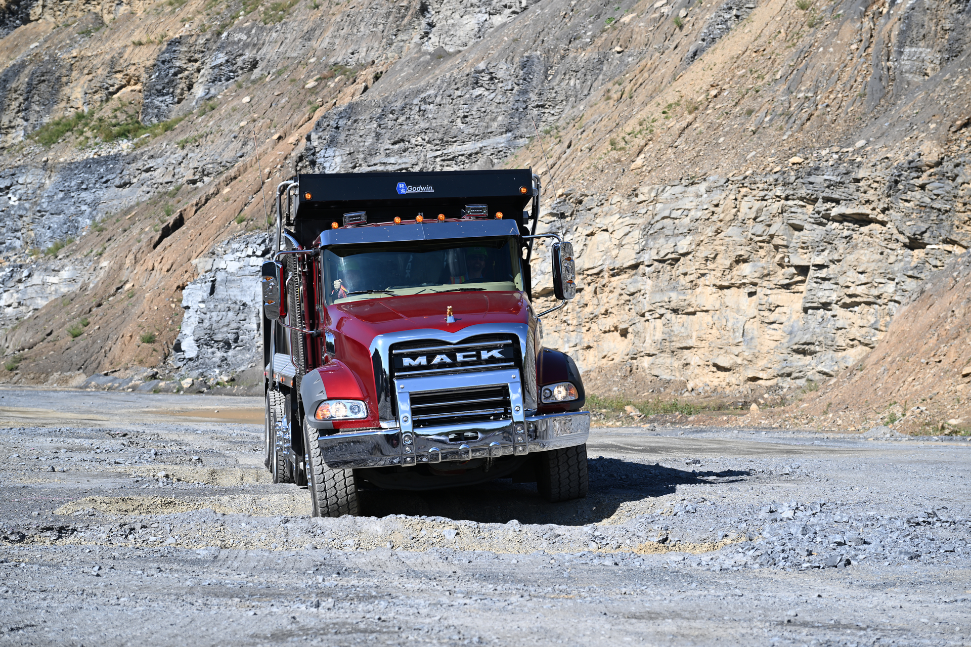 Mack Command Steer Travel