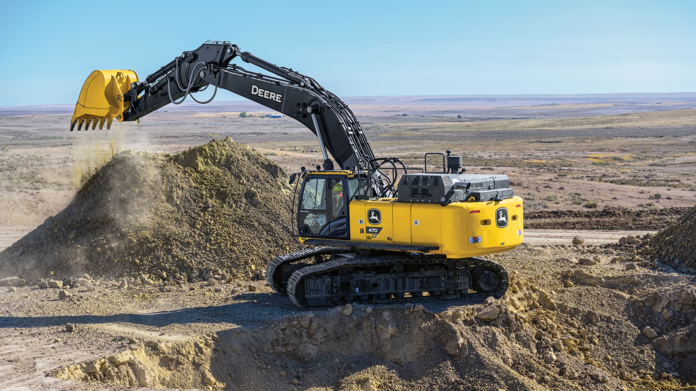 Deere 470 P Tier Excavator