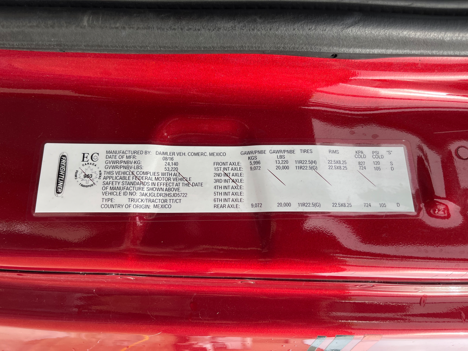 This vehicle certification label calls for steer tires with a Load Range H to support the front axle GAWR of 13,220 lb., while the rear axles require tires with a Load Range G.