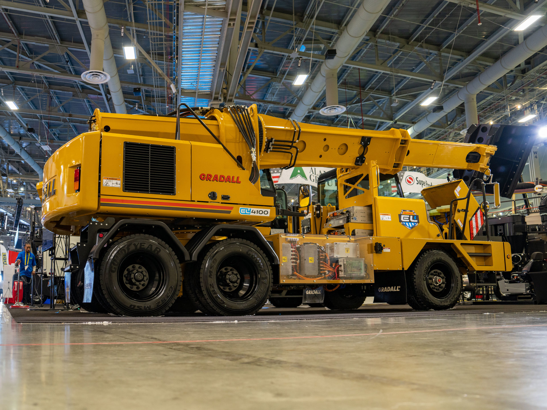 Gradall Electric Concept Excavator 64133a197759e