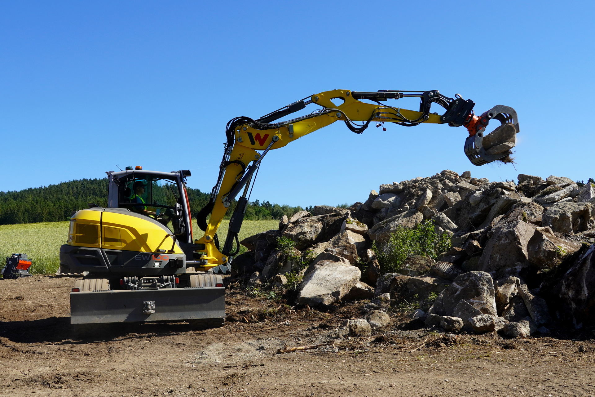 Wacker Neuson Ew100 Wheeled Excavator