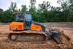 Develon DD130 crawler dozer Develon DD130 crawler dozer