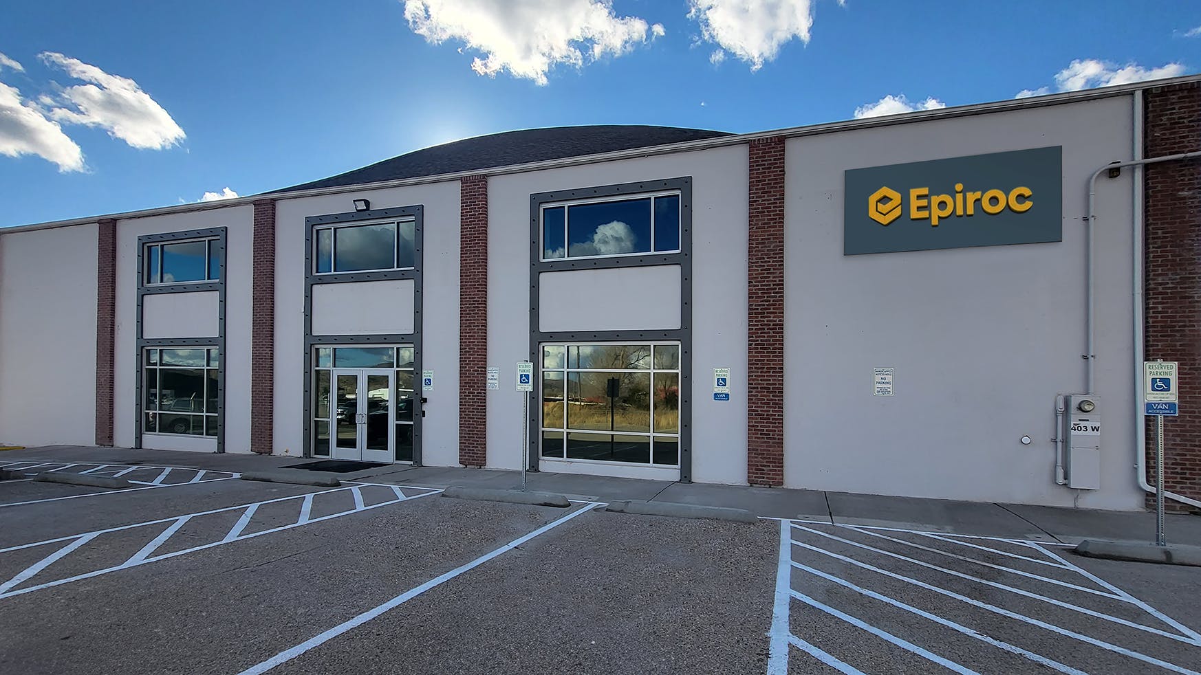 National Competency Center provides advanced technical assistance, and specialized electrification and Battery Electric Vehicle (BEV) expertise.