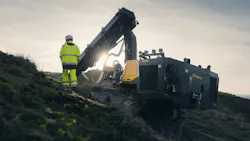 The Epiroc T30 R drill has 19 kW of drilling power. The Epiroc T30 R drill has 19 kW of drilling power.