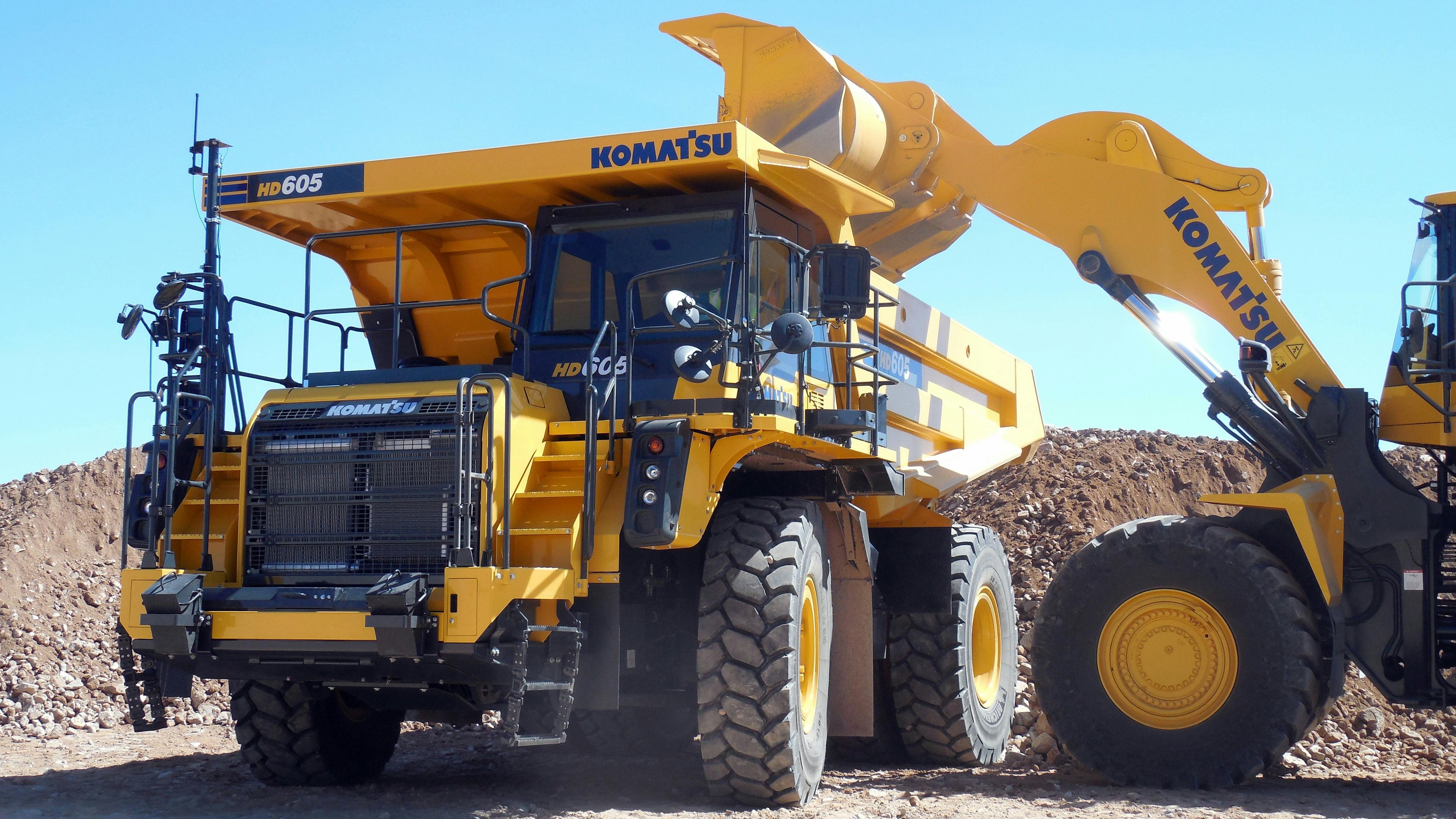 AHS retrofitted Komatsu HD605-8 haulers were used at the Heidelberg Materials Bridgeport Quarry.